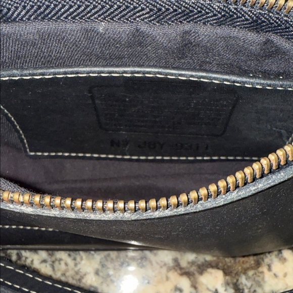 COACH Vintage 9311 Demi Bleecker Baguette - Picture 4 of 5